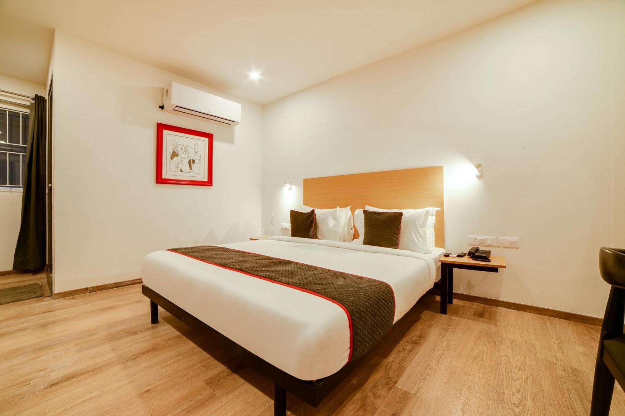 Super Townhouse Hosur Main Road Bommanahalli Near Gopalan Innovation Mall Bangalore Esterno foto