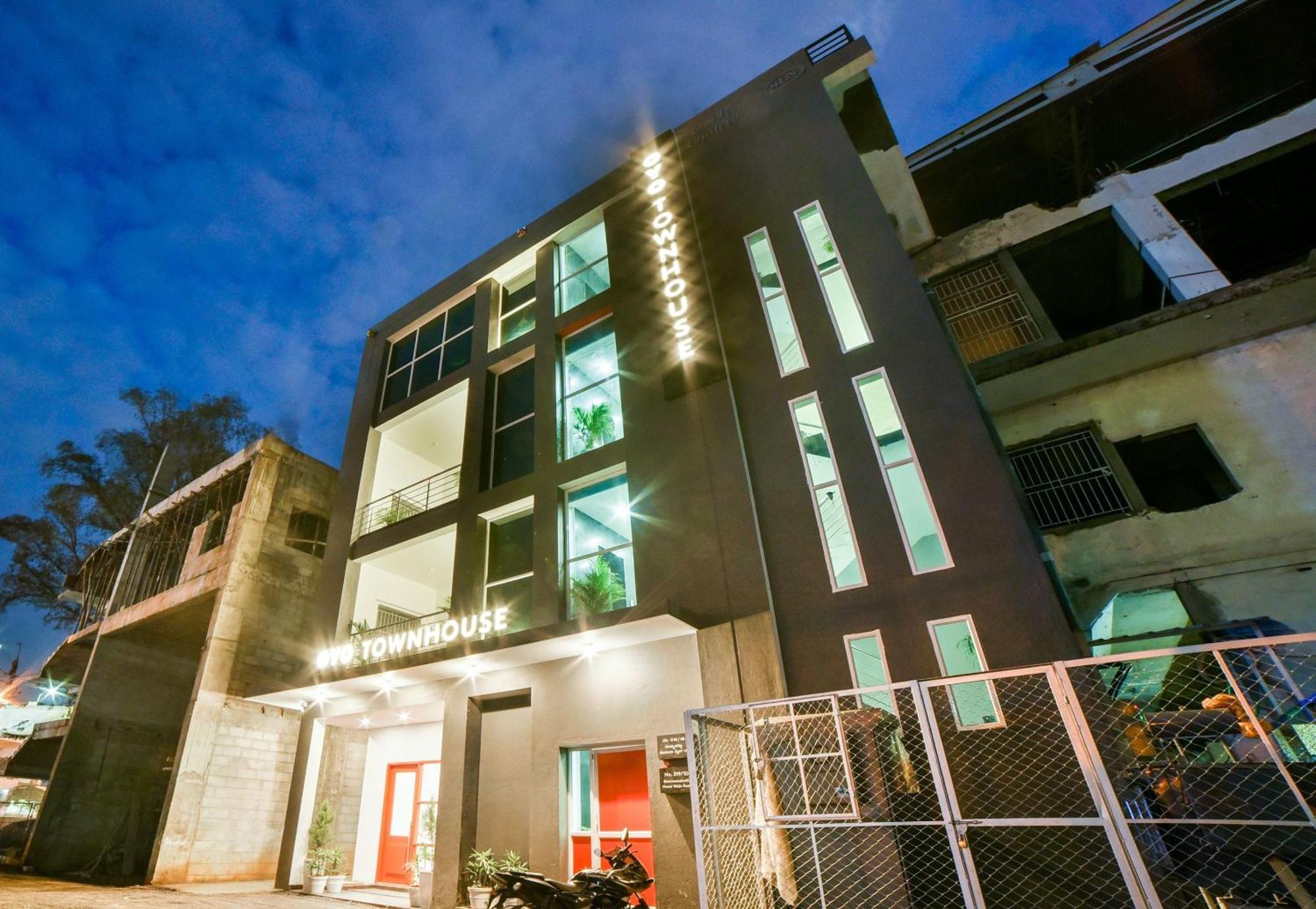 Super Townhouse Hosur Main Road Bommanahalli Near Gopalan Innovation Mall Bangalore Esterno foto