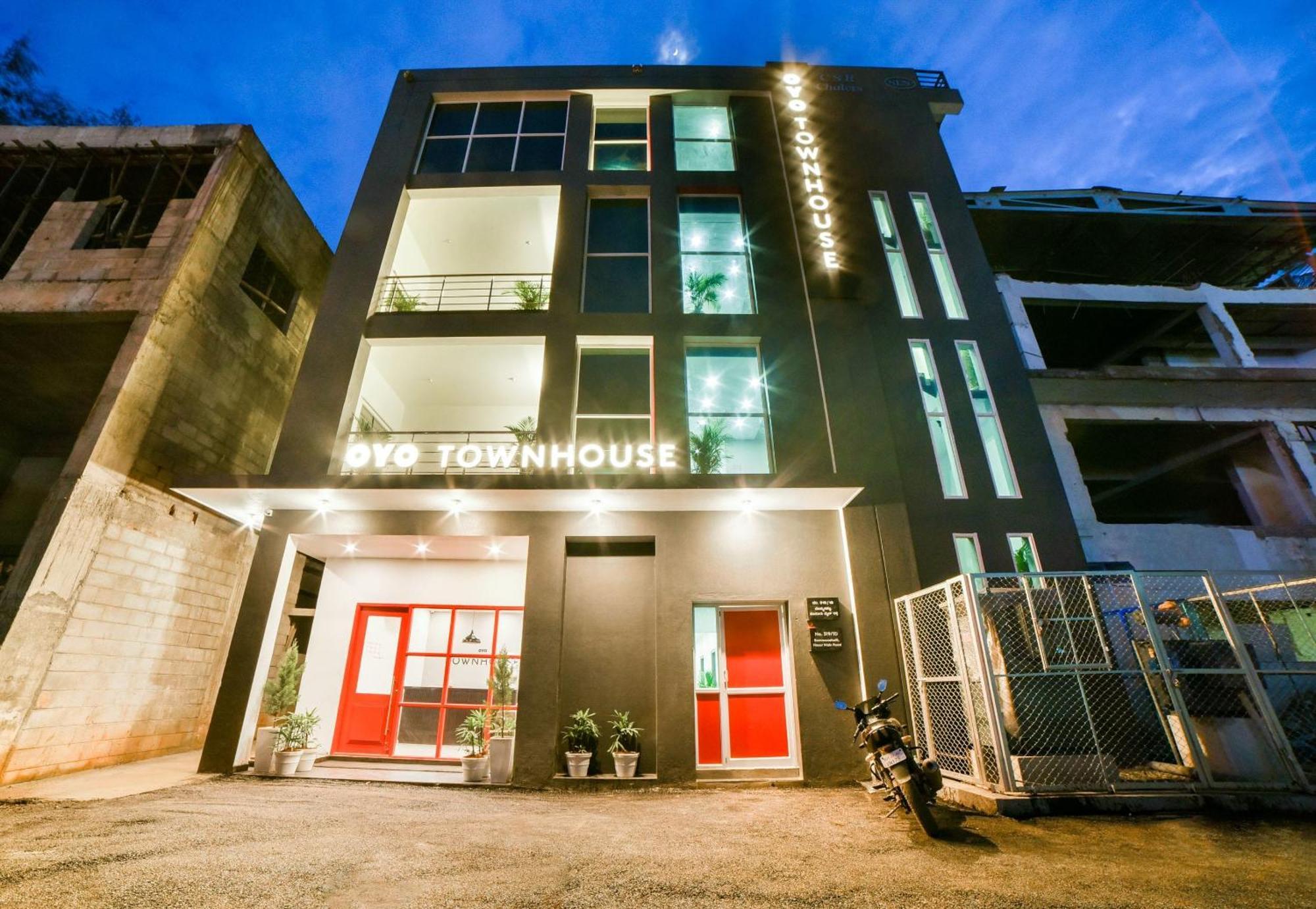 Super Townhouse Hosur Main Road Bommanahalli Near Gopalan Innovation Mall Bangalore Esterno foto
